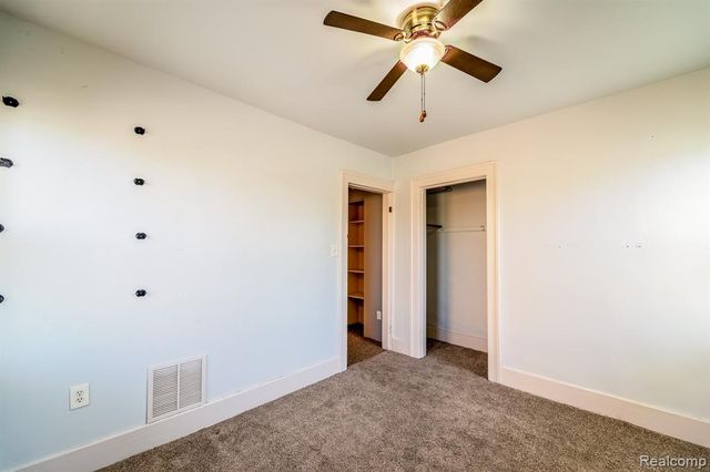 39 W Westfield Street, Ecorse, MI 48229