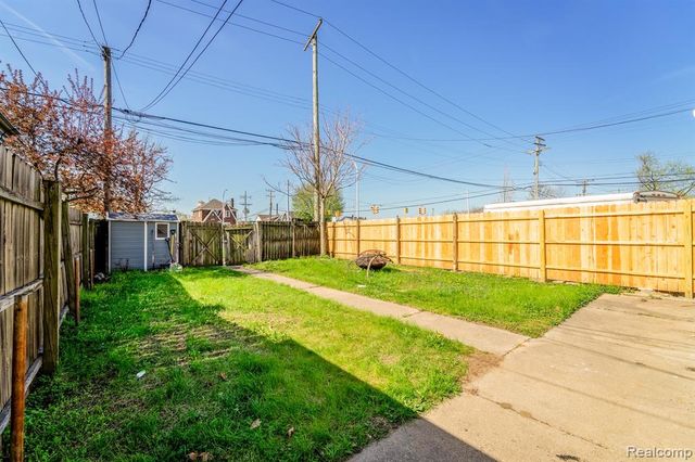 39 W Westfield Street, Ecorse, MI 48229