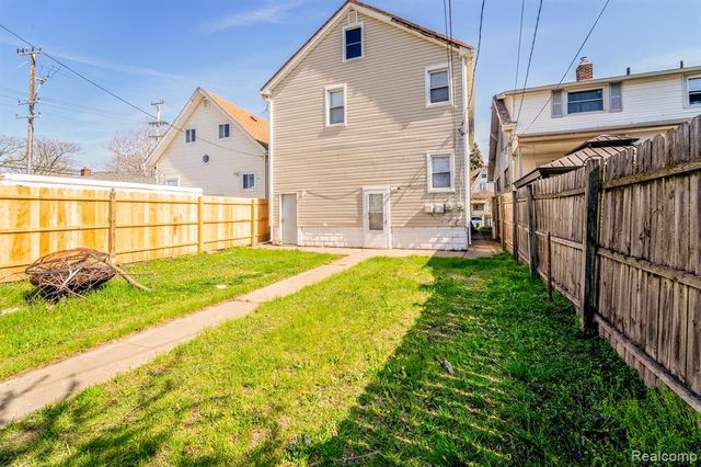 39 W Westfield Street, Ecorse, MI 48229