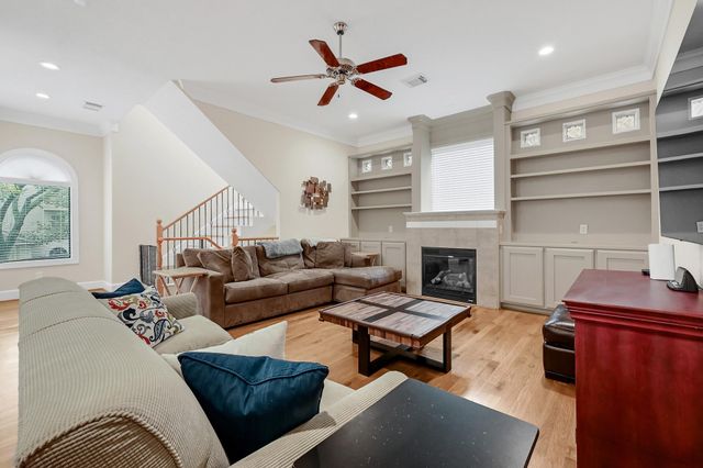 2414 Dorrington Street A, Houston, TX 77030