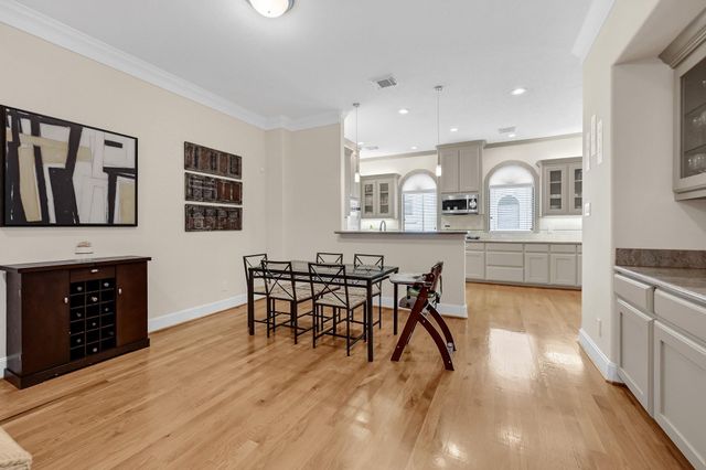 2414 Dorrington Street A, Houston, TX 77030