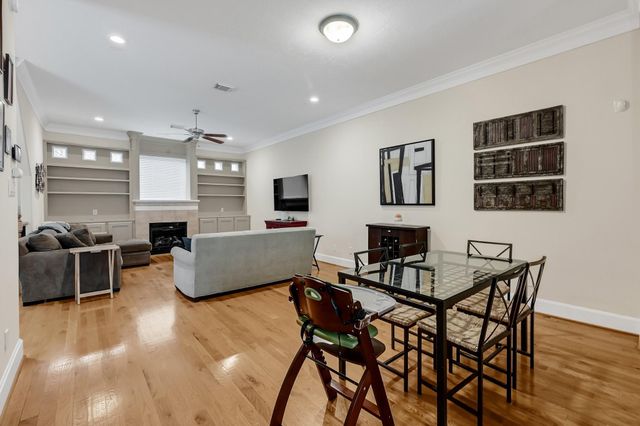 2414 Dorrington Street A, Houston, TX 77030