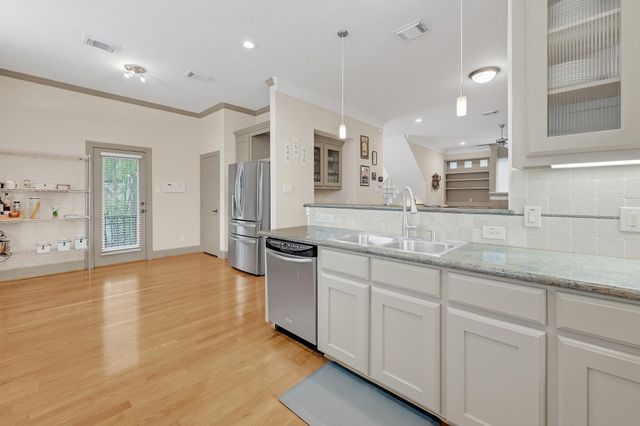 2414 Dorrington Street A, Houston, TX 77030