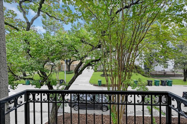 2414 Dorrington Street A, Houston, TX 77030