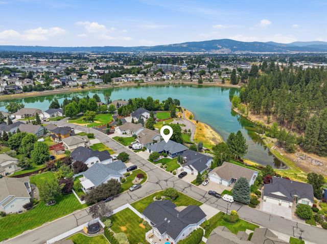 859 S Shelley Lake Ln, Spokane Valley, WA 99037
