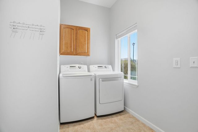 859 S Shelley Lake Ln, Spokane Valley, WA 99037