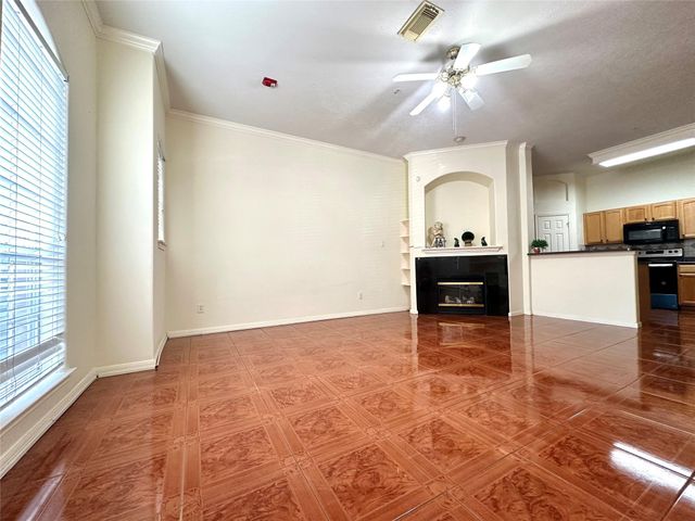 2710 Grants Lake Boulevard L7, Sugar Land, TX 77479