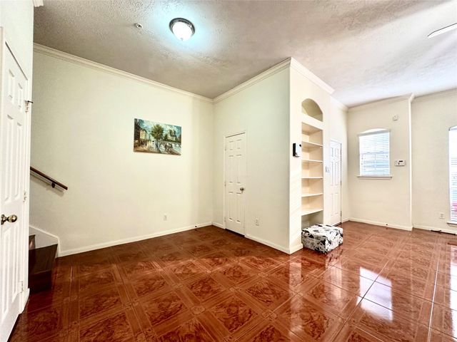 2710 Grants Lake Boulevard L7, Sugar Land, TX 77479