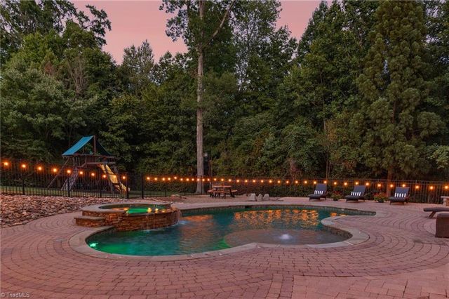 3205 Olde Sedgefield Way, Greensboro, NC 27407
