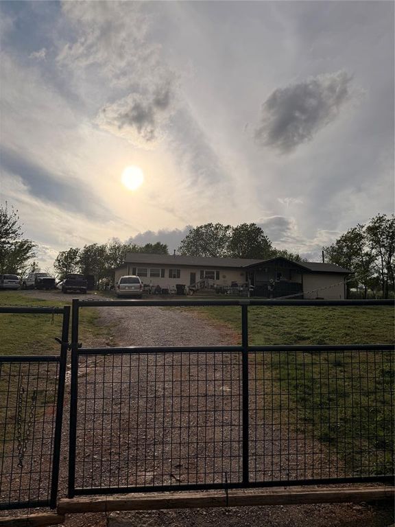 1212 County Street 2920, Tuttle, OK 73089
