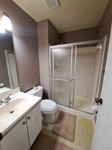 16518 Victoria Crossing Drive J, Wildwood, MO 63040