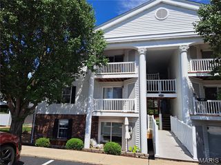 16518 Victoria Crossing Drive J, Wildwood, MO 63040