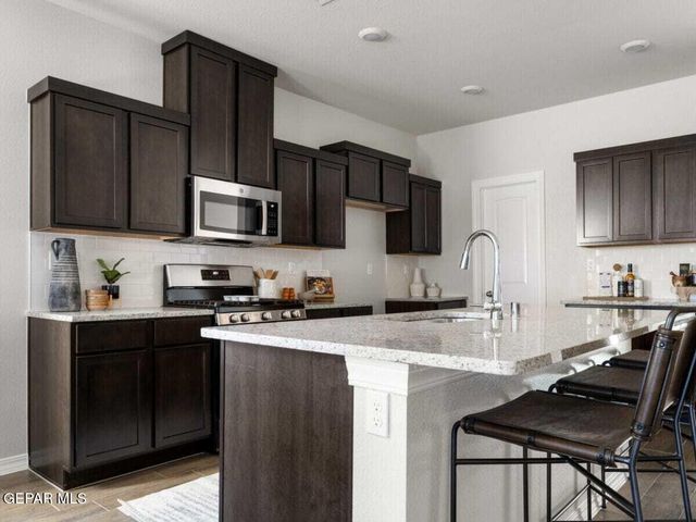 14412 Desert Wind Drive, El Paso, TX 79928