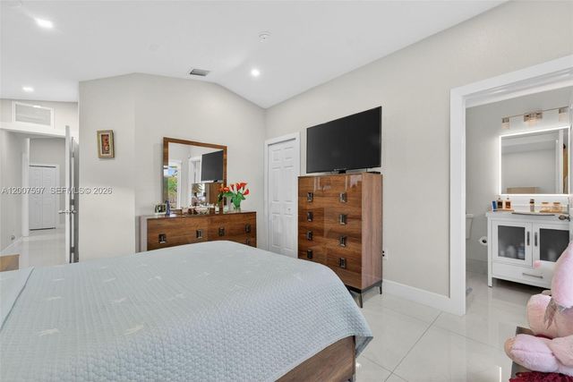 19533 SW 130th Ave, Miami, FL 33177