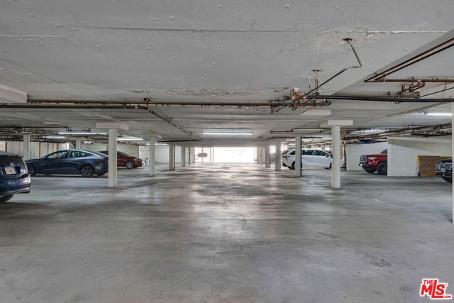 8221 Langdon Avenue 208, Van Nuys, CA 91406
