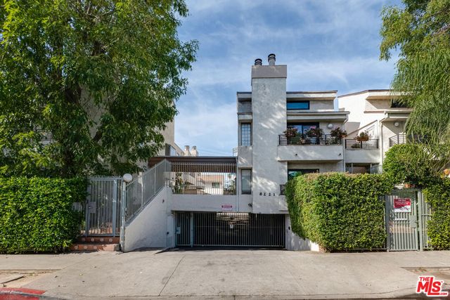8221 Langdon Avenue 208, Van Nuys, CA 91406