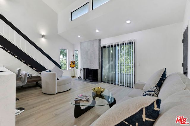 8221 Langdon Avenue 208, Van Nuys, CA 91406