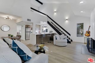 8221 Langdon Avenue 208, Van Nuys, CA 91406