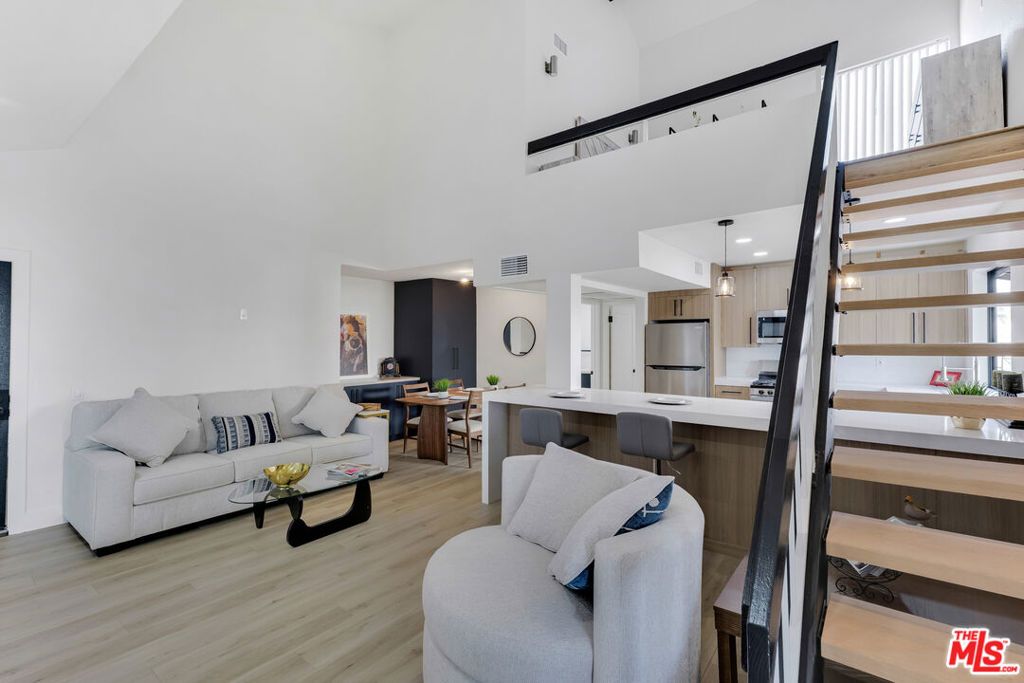 Image 3 of property listing at 8221 Langdon Avenue 208, Van Nuys, CA 91406