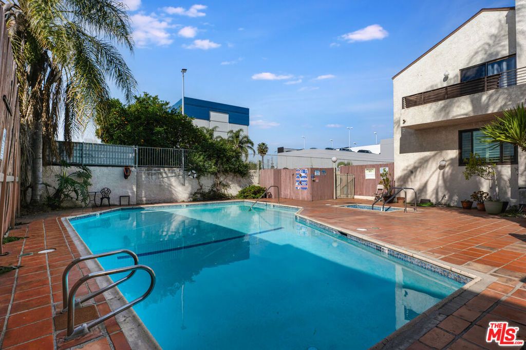 Image 30 of property listing at 8221 Langdon Avenue 208, Van Nuys, CA 91406