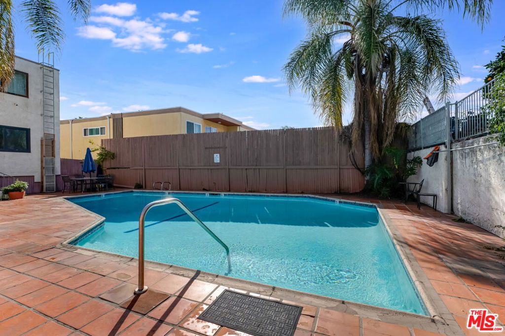 Image 31 of property listing at 8221 Langdon Avenue 208, Van Nuys, CA 91406