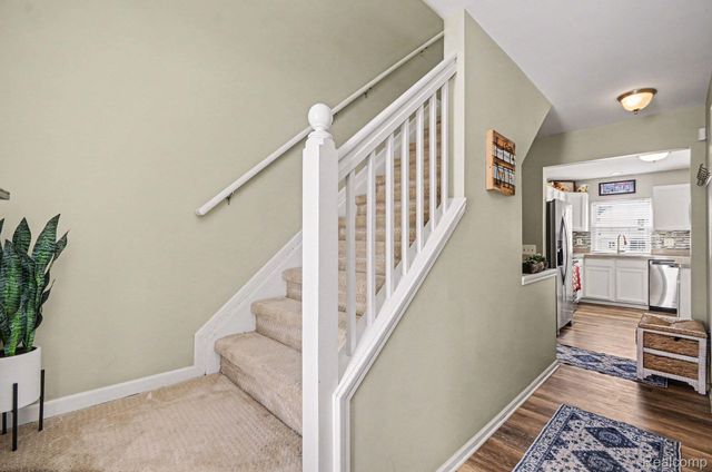 975 Oak Creek Drive, South Lyon, MI 48178