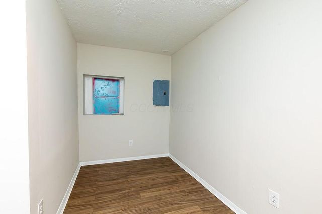 823 Bassett Avenue, Columbus, OH 43219