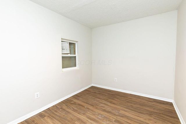 823 Bassett Avenue, Columbus, OH 43219