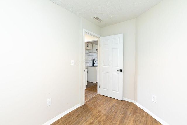 823 Bassett Avenue, Columbus, OH 43219