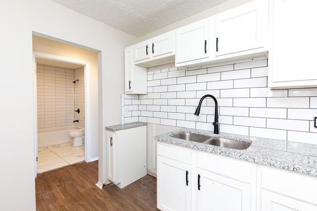 823 Bassett Avenue, Columbus, OH 43219