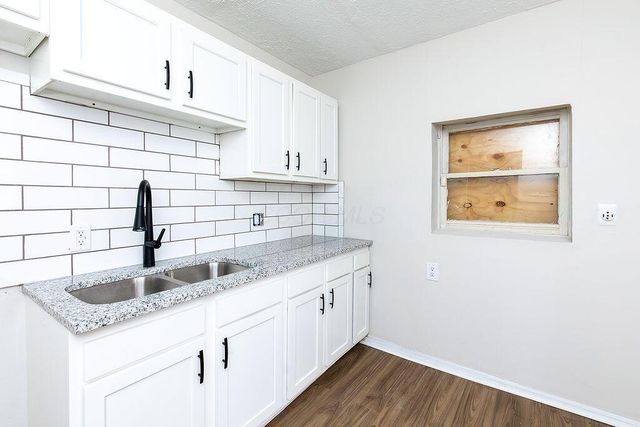 823 Bassett Avenue, Columbus, OH 43219