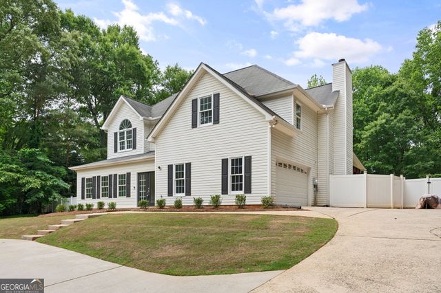 262 Barrington Farms Parkway, Sharpsburg, GA 30277