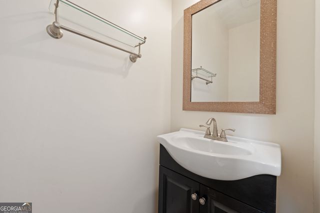 262 Barrington Farms Parkway, Sharpsburg, GA 30277