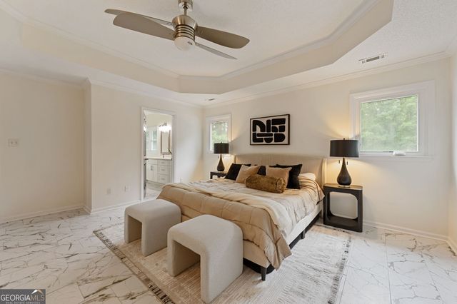 262 Barrington Farms Parkway, Sharpsburg, GA 30277