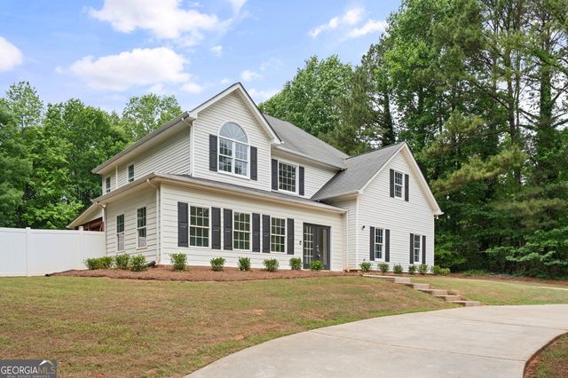 262 Barrington Farms Parkway, Sharpsburg, GA 30277