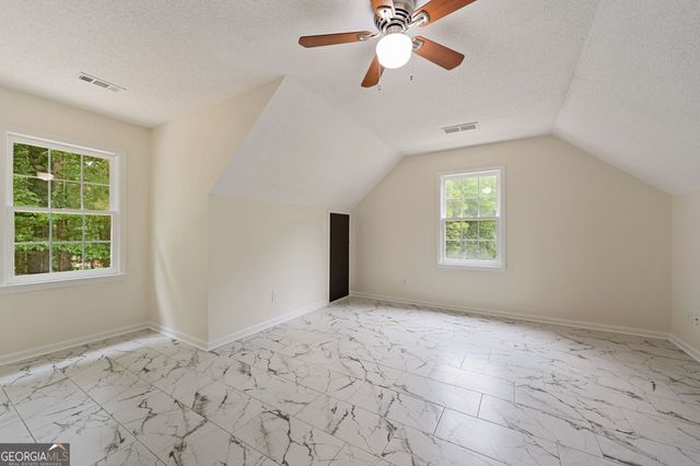 262 Barrington Farms Parkway, Sharpsburg, GA 30277
