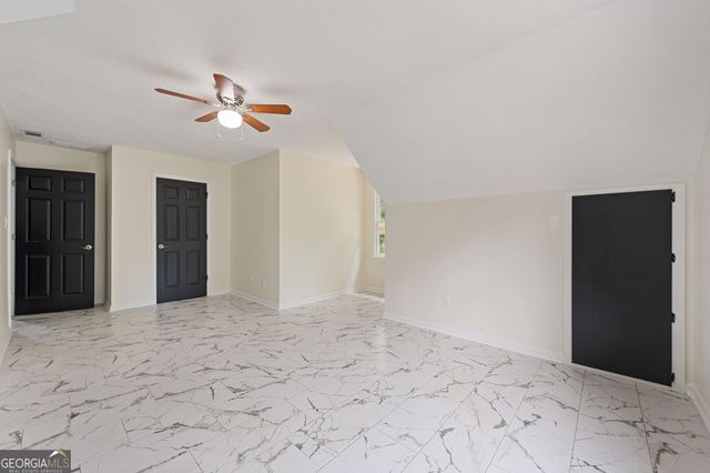 262 Barrington Farms Parkway, Sharpsburg, GA 30277