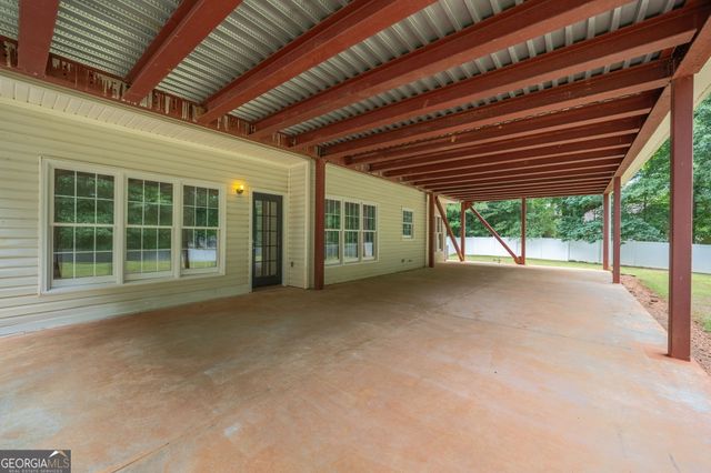 262 Barrington Farms Parkway, Sharpsburg, GA 30277