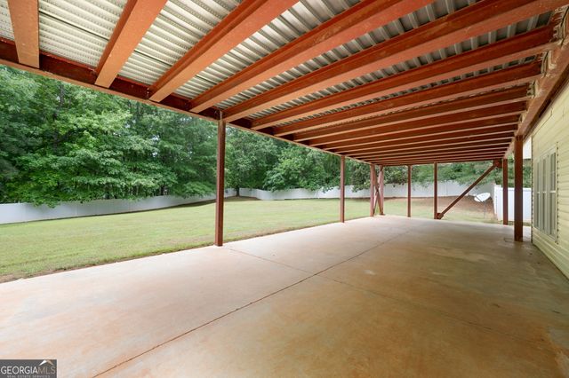 262 Barrington Farms Parkway, Sharpsburg, GA 30277