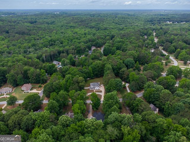 262 Barrington Farms Parkway, Sharpsburg, GA 30277
