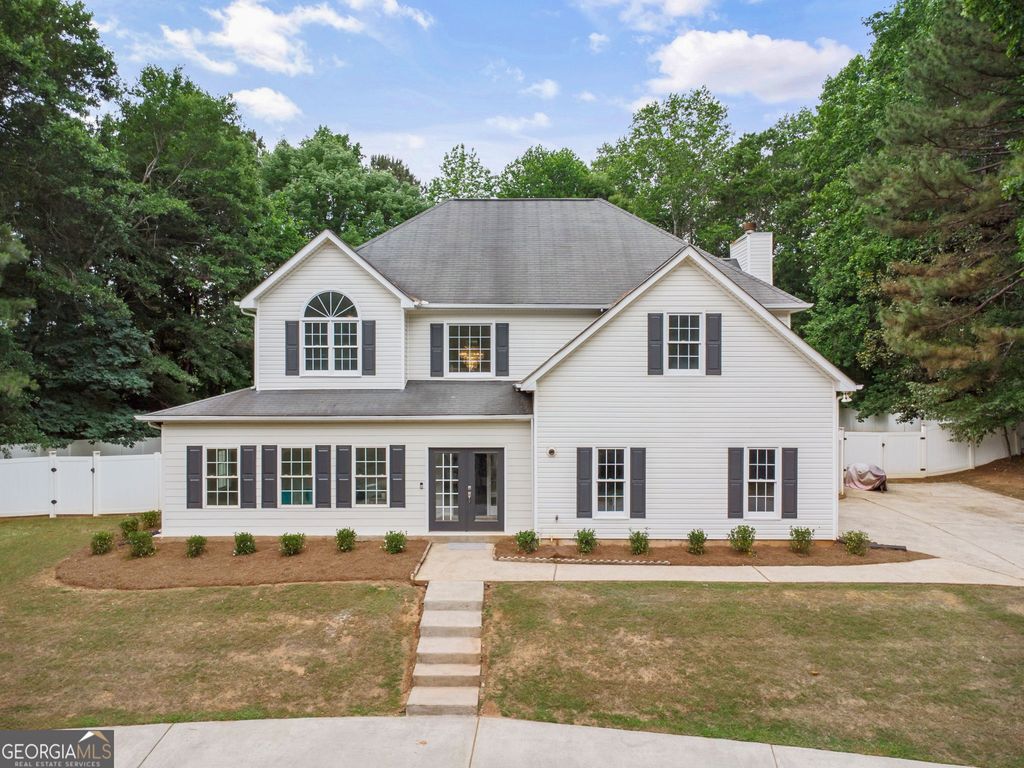 262 Barrington Farms Parkway, Sharpsburg, GA 30277