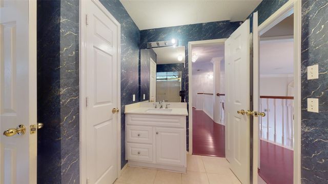 17319 Jackson Pines Drive, Houston, TX 77090