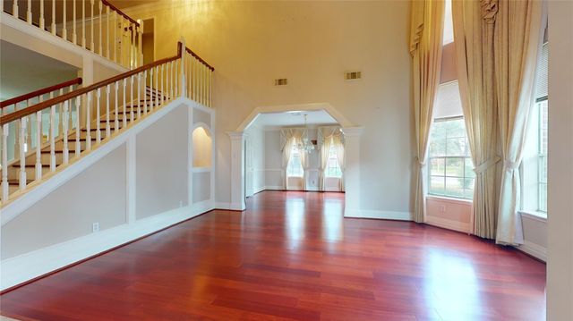 17319 Jackson Pines Drive, Houston, TX 77090