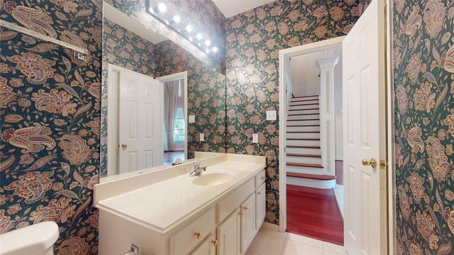 17319 Jackson Pines Drive, Houston, TX 77090