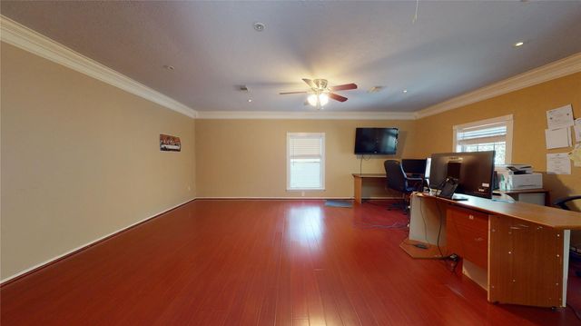 17319 Jackson Pines Drive, Houston, TX 77090