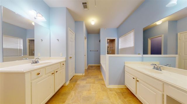 17319 Jackson Pines Drive, Houston, TX 77090