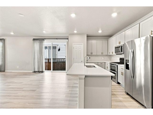 18292 E Kansas Pl, Aurora, CO 80017