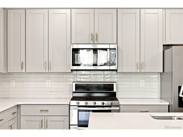18292 E Kansas Pl, Aurora, CO 80017