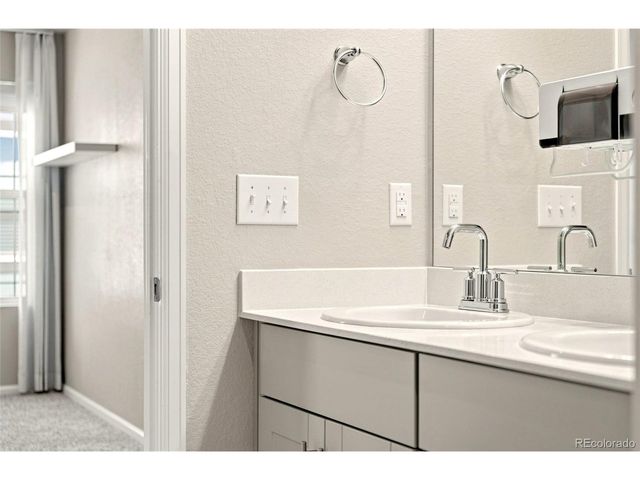 18292 E Kansas Pl, Aurora, CO 80017