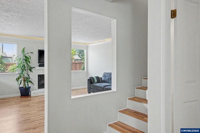 3407 Covington St NE, Salem, OR 97305